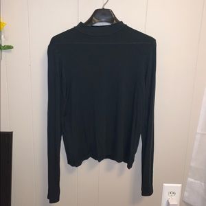 Cropped Ribbed Low Turtleneck Top
